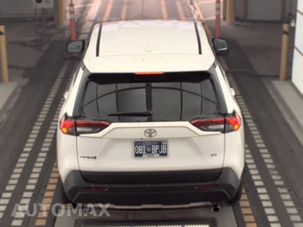 2025 Toyota RAV4 LE - miniatura 5