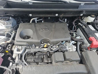 2025 Toyota RAV4 LE - miniatura 15