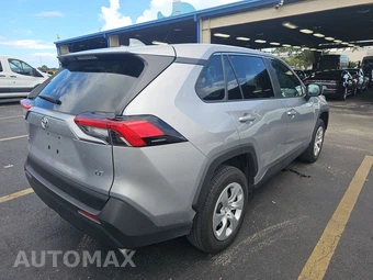 2025 Toyota RAV4 LE - miniatura 4