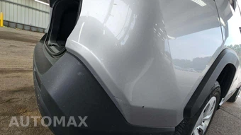 2025 Toyota RAV4 LE - miniatura 25