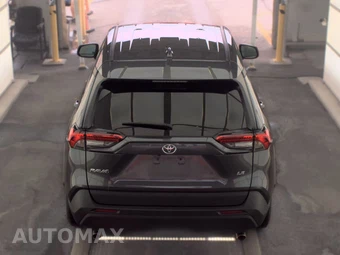 2025 Toyota RAV4 LE – miniatura 5