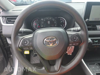 2025 Toyota RAV4 LE - miniatura 10