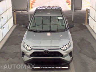 2025 Toyota RAV4 LE - miniatura 2