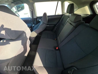 2025 Toyota RAV4 LE - miniatura 13
