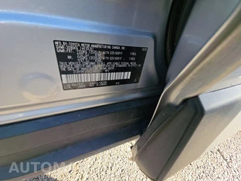 2025 Toyota RAV4 LE - miniatura 14