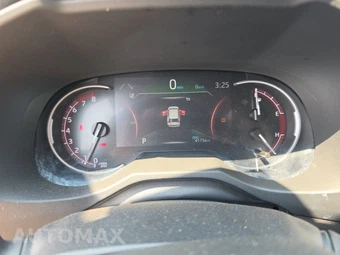 2025 Toyota RAV4 LE – miniatura 12