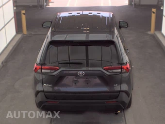 2025 Toyota RAV4 LE – miniatura 5