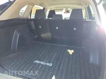 2025 Toyota RAV4 LE - miniatura 16