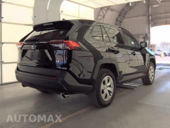 2025 Toyota RAV4 LE - miniatura 4