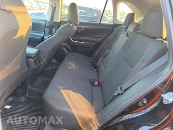2025 Toyota RAV4 LE - miniatura 13