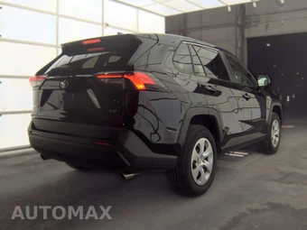 2025 Toyota RAV4 LE - miniatura 4
