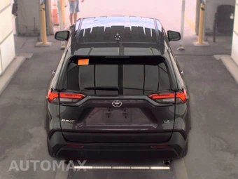 2025 Toyota RAV4 LE - miniatura 5
