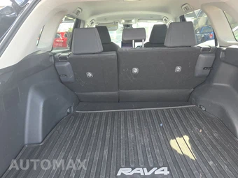 2025 Toyota RAV4 LE - miniatura 16