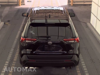 2025 Toyota RAV4 LE - miniatura 5