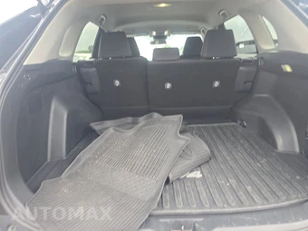 2025 Toyota RAV4 LE - miniatura 16