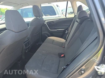 2025 Toyota RAV4 LE – miniatura 13