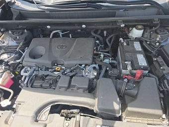2025 Toyota RAV4 LE – miniatura 15