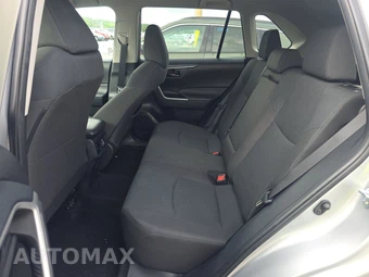 2025 Toyota RAV4 LE - miniatura 13