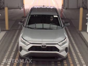 2025 Toyota RAV4 LE - miniatura 2