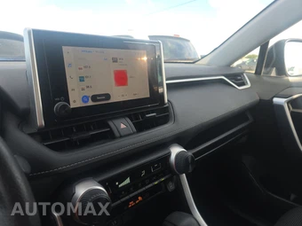 2025 Toyota RAV4 LE - miniatura 11