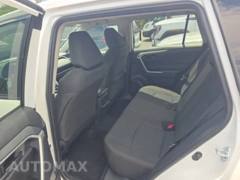 2025 Toyota RAV4 LE - miniatura 13