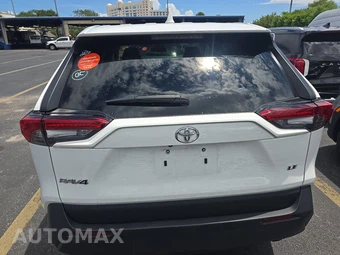 2025 Toyota RAV4 LE - miniatura 5