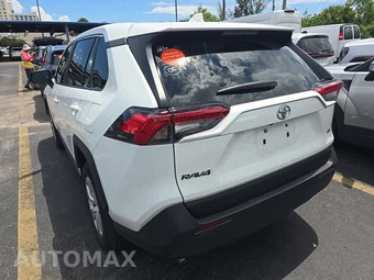 2025 Toyota RAV4 LE - miniatura 6