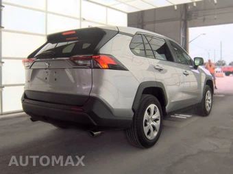 2025 Toyota RAV4 LE - miniatura 4