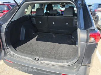 2025 Toyota RAV4 LE - miniatura 16