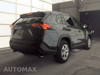 2025 Toyota RAV4 LE - miniatura 4