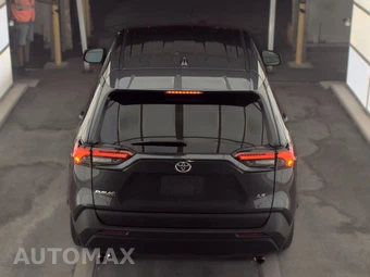 2025 Toyota RAV4 LE - miniatura 5