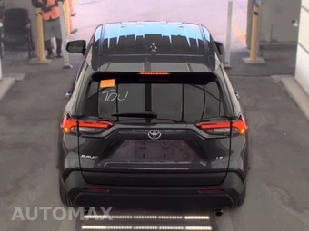2025 Toyota RAV4 LE - miniatura 5
