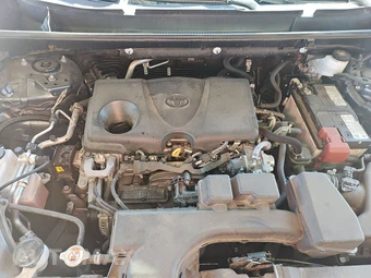 2025 Toyota RAV4 LE – miniatura 15