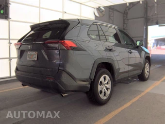 2025 Toyota RAV4 LE – miniatura 4
