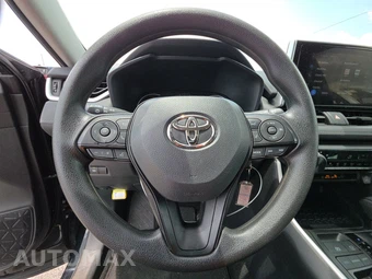 2025 Toyota RAV4 LE - miniatura 10