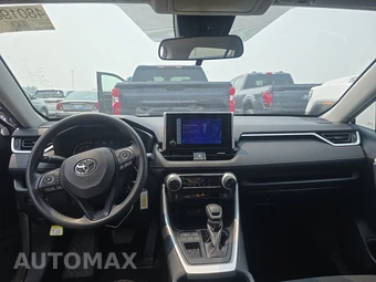 2025 Toyota RAV4 LE - miniatura 11