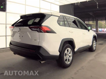 2025 Toyota RAV4 LE - miniatura 4