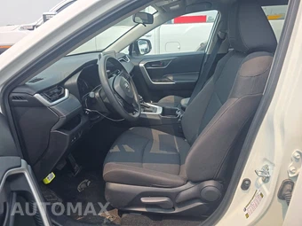 2025 Toyota RAV4 LE - miniatura 7