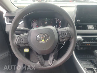 2025 Toyota RAV4 LE - miniatura 10