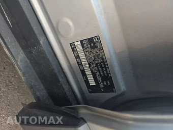 2025 Toyota RAV4 LE - miniatura 14