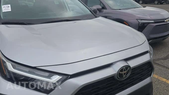 2025 Toyota RAV4 LE - miniatura 23