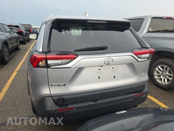 2025 Toyota RAV4 LE - miniatura 5