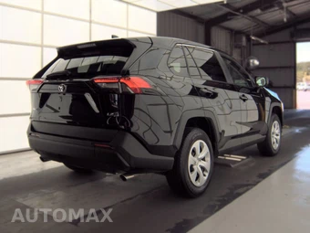 2025 Toyota RAV4 LE – miniatura 4