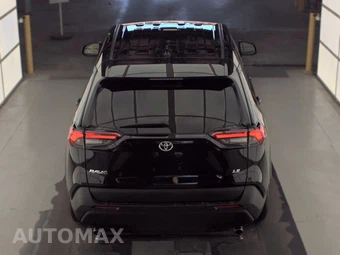 2025 Toyota RAV4 LE – miniatura 5