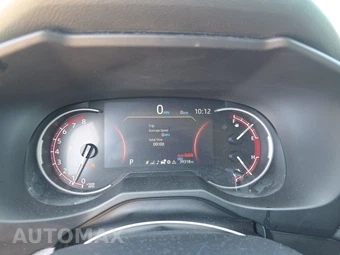 2025 Toyota RAV4 LE - miniatura 12