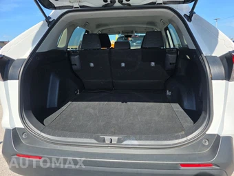 2025 Toyota RAV4 LE - miniatura 16