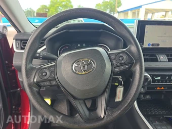 2025 Toyota RAV4 LE - miniatura 10