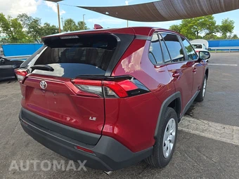 2025 Toyota RAV4 LE - miniatura 4