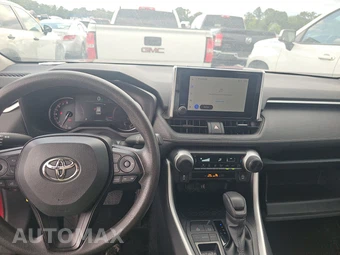 2025 Toyota RAV4 LE - miniatura 11