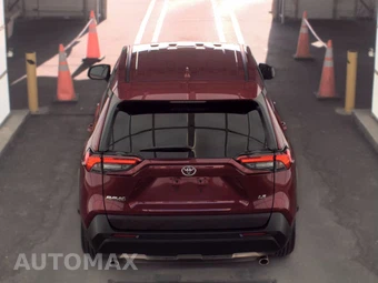 2025 Toyota RAV4 LE - miniatura 5